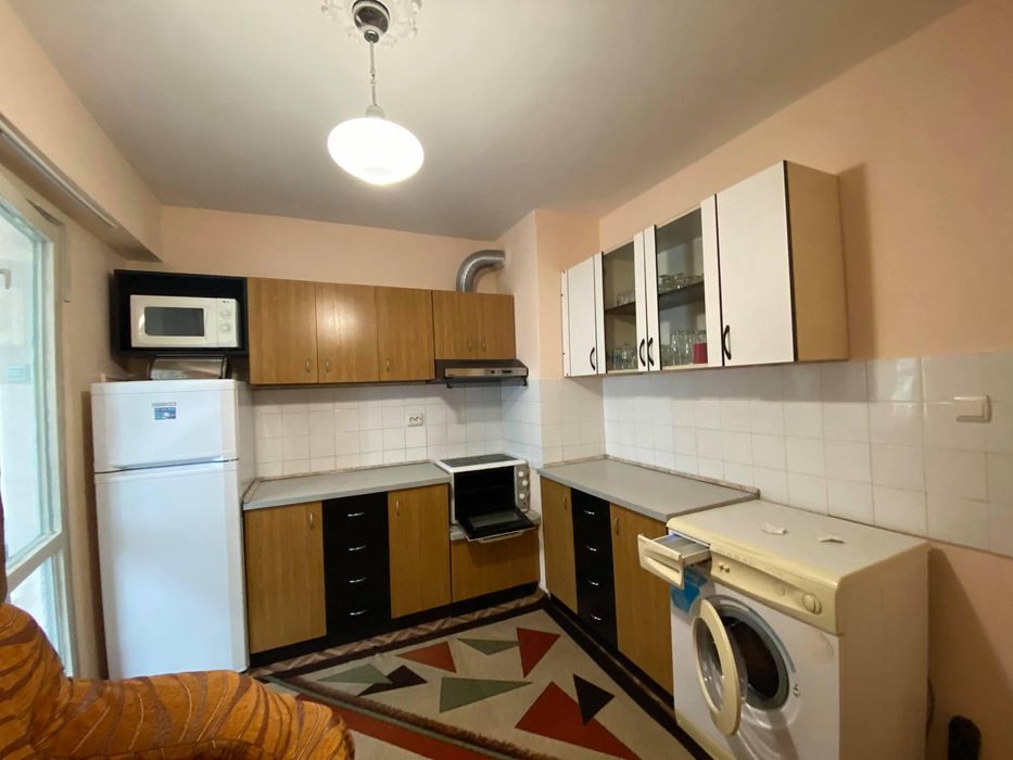 Дава се под наем Двустаен апартамент в Бургас, Славейков - 65 кв.м за 357 € - Снимка #3