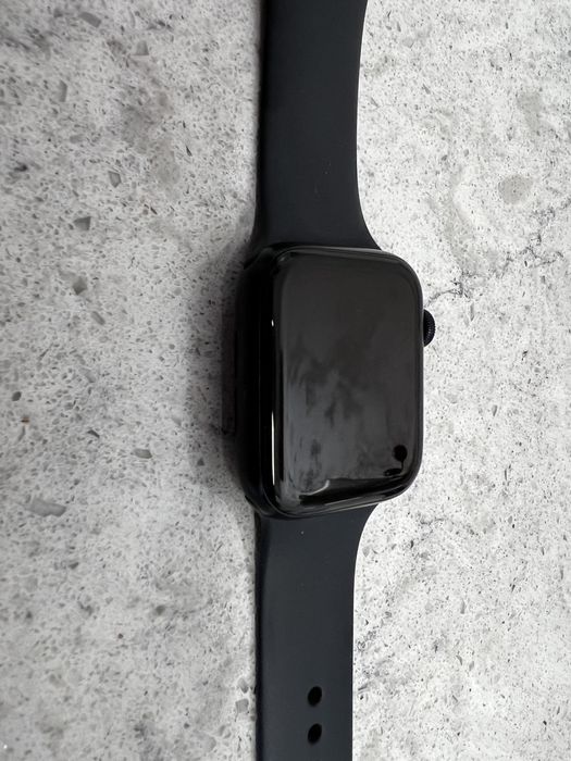 Apple watch SE smartwatch