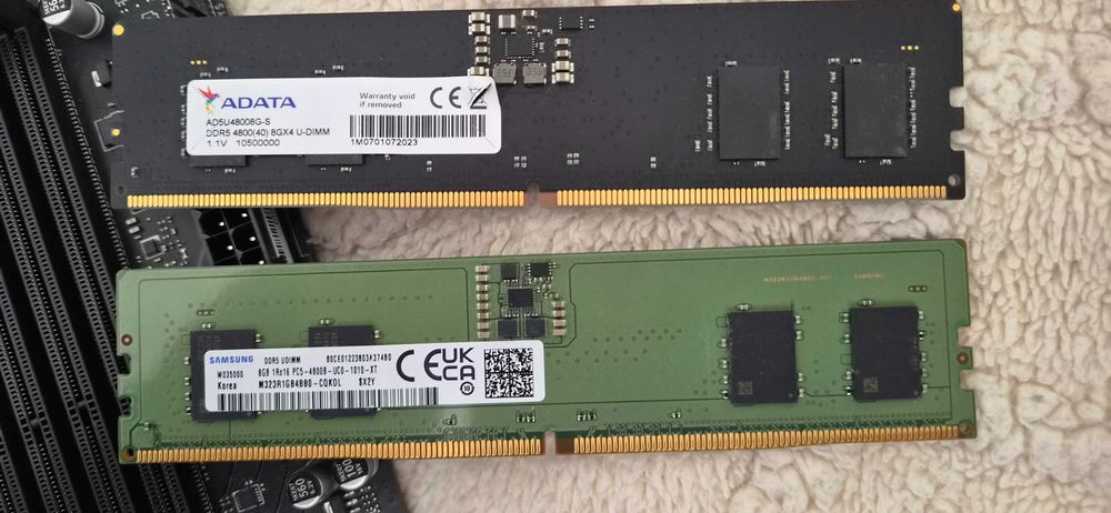 KIT GAMING INTEL i5 12600k,16gb ram DDR5- Vezi anunt !