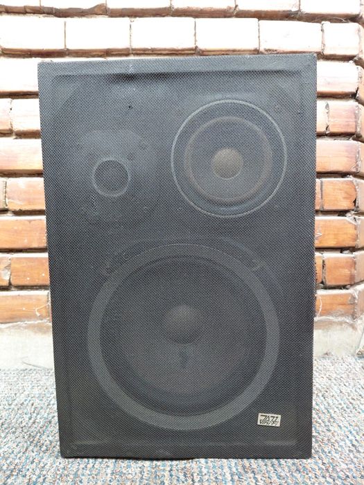 Boxe JWS   60W-8 ohmi și oboxă Jazz 40w- 4 ohmi