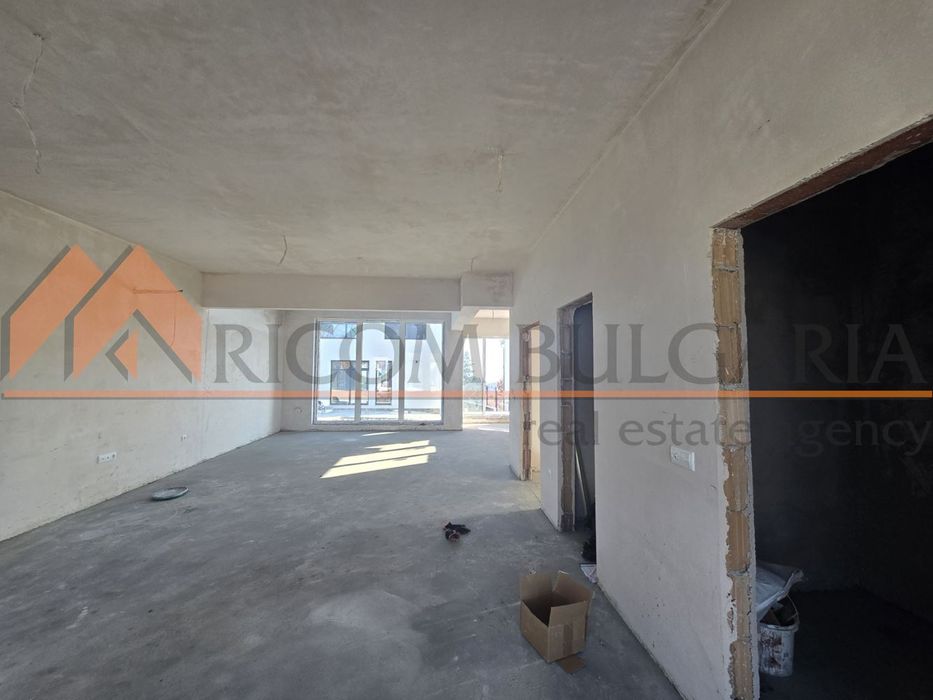 Къща в Варна-Виница площ 256