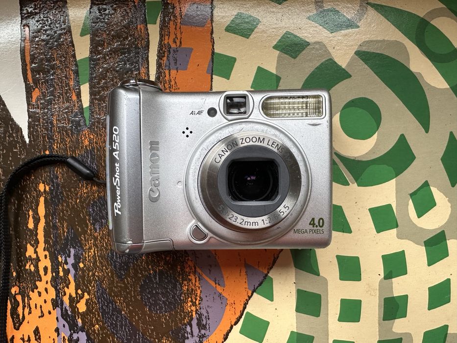 canon powershot A520 4mp retro compact digital