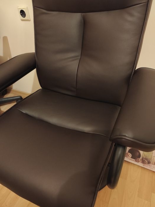 Релакс кресло Аврам с табуретка