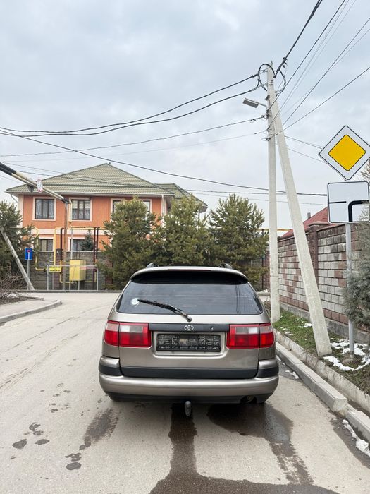 Toyota caldina 1996г