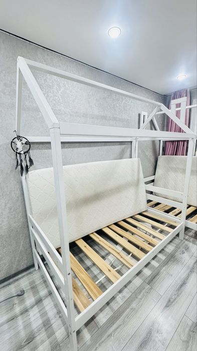 Продам кровать детскую