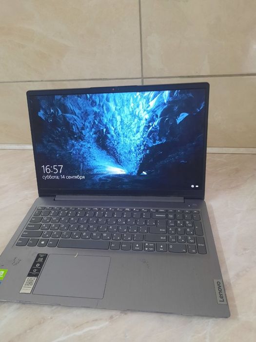 Noutbook Lenovo garant