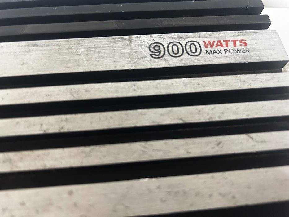 Авто усилвател 900 watts