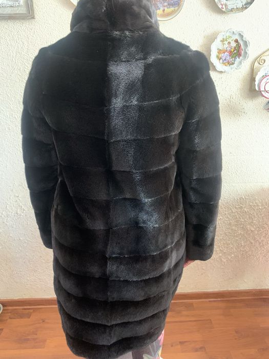 Женская норковая шуба