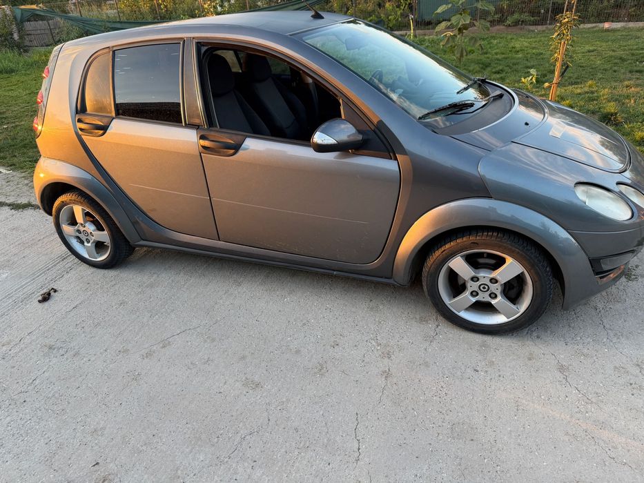 Smart fourfour 2006