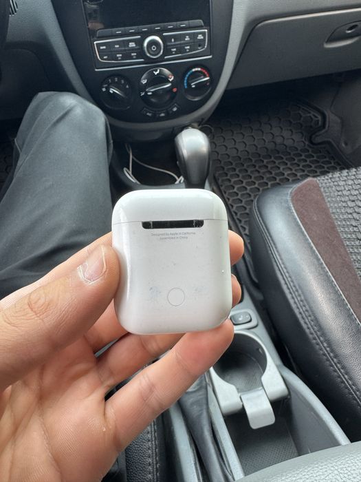 AirPods 2:1 сотилади