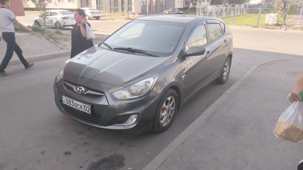 Хундай саларис 1.6