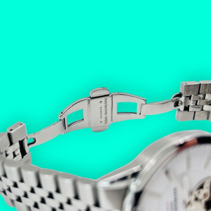 RAYMOND WEIL Freelancer Open Heart нов модел мъжки часовник