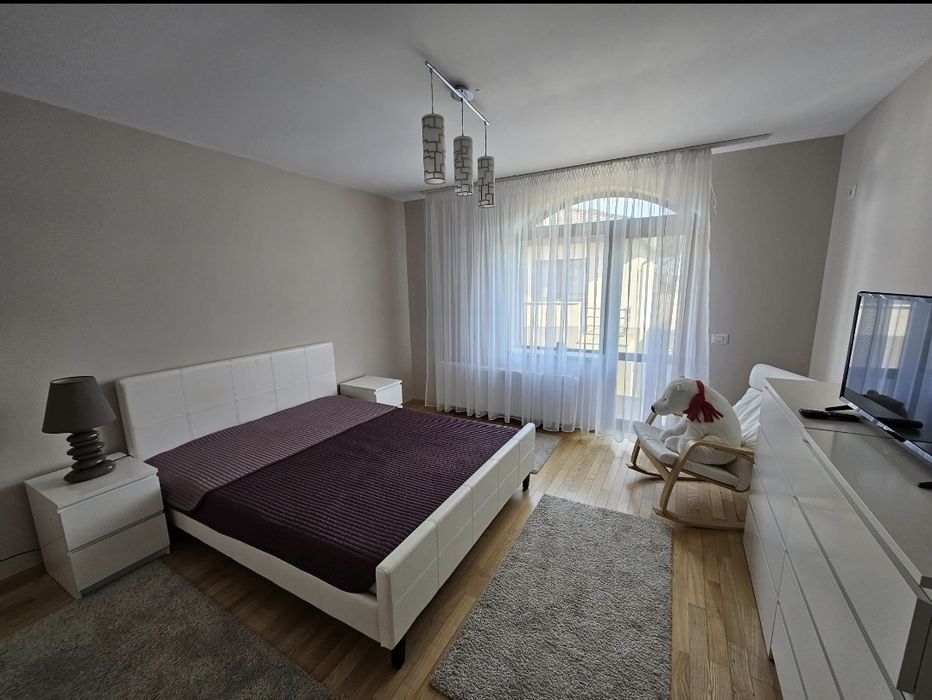 Casa Exceptionala  Otopeni - 7 Camere- 235 mp utili - 1057 mp teren