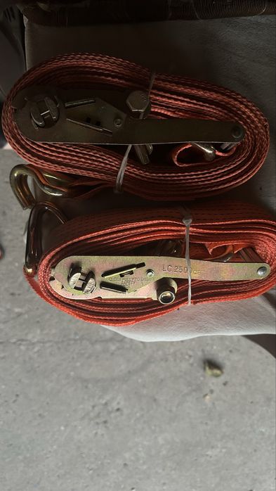 Стяжные ремни с тришёткой