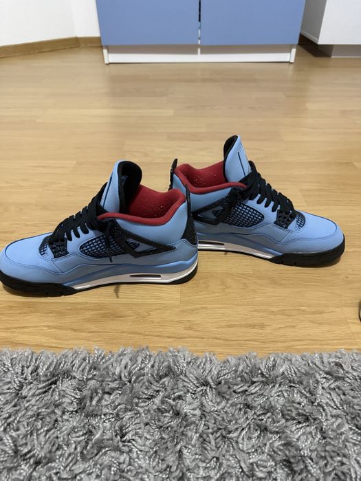 Air Jordan 4 Travis Scott