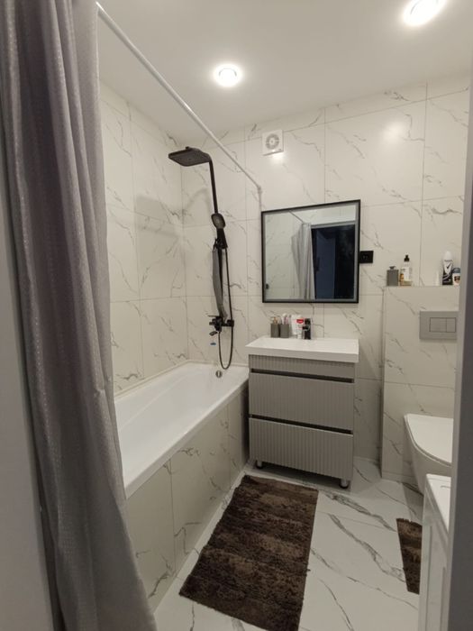 Продам квартиру  евро трешка