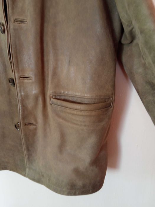 Продавам мъжко кожено сако