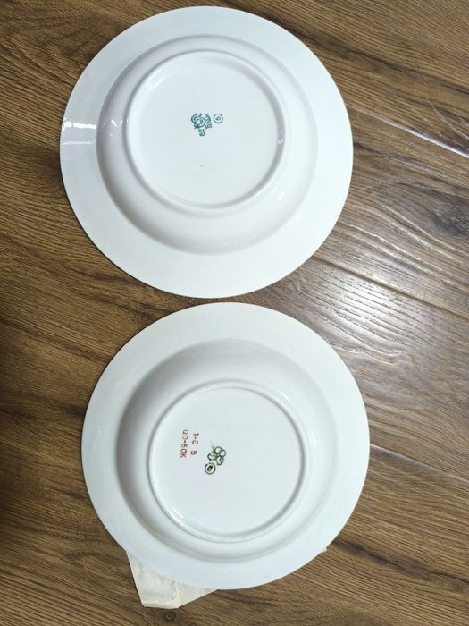 Глубокие большие тарелки НОВЫЕ