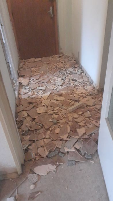 Demolăm case,pregătim apartmente pentru finisaje