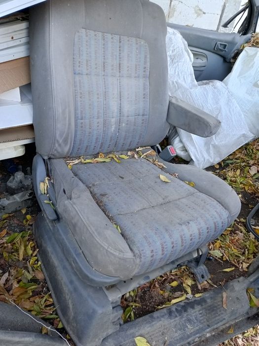 Продам Мазду МПВ