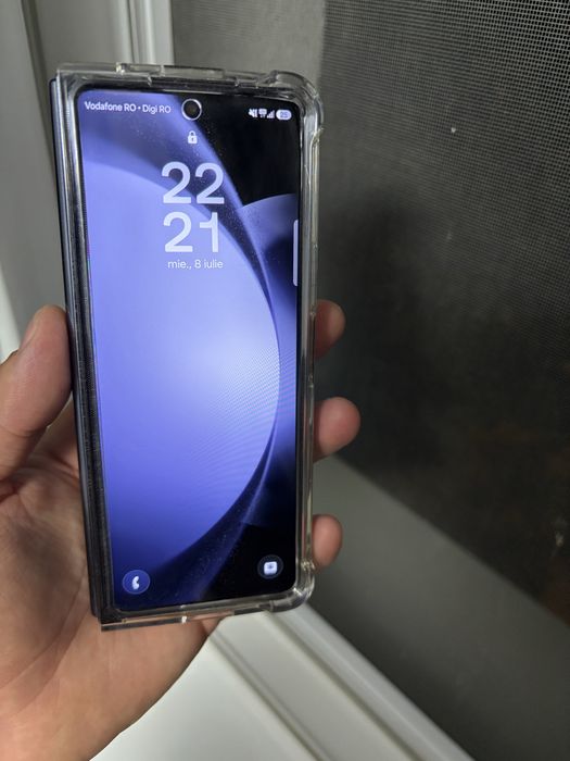 Vand Samsung Fold 5( Schimb cu iphone 15 pro)
