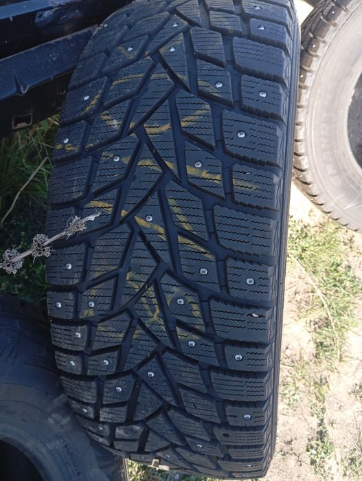 Продам резину зимнюю  285х60 R 18 Dunlop
Резина в отличном состоянии,