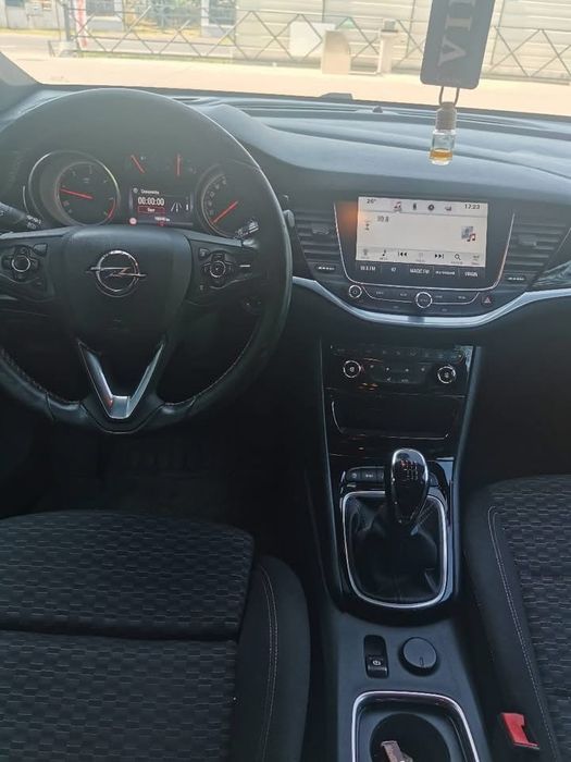 OPEL Astra 2019 — imagine 3
