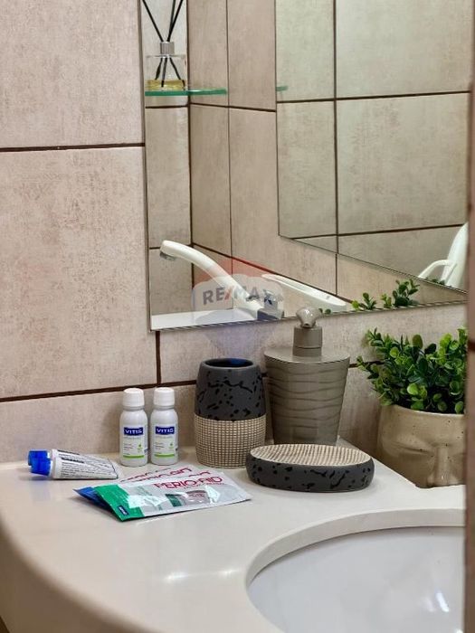 Продава се Тристаен апартамент в Варна, ВИНС - 125 кв.м за 2400 €/кв.м - Снимка #10