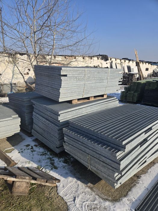 Trepte și gratare zincate