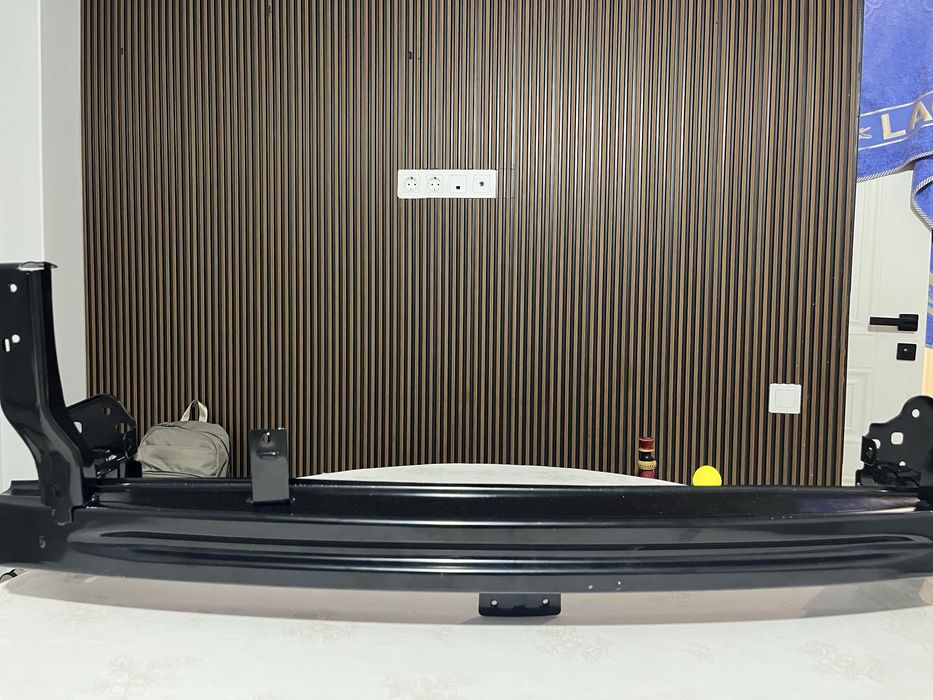 Усилитель бампера