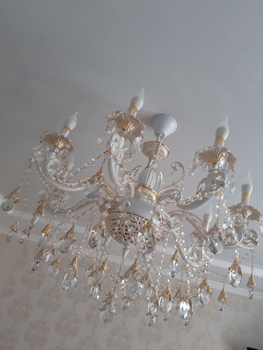 Установка люстр светильников