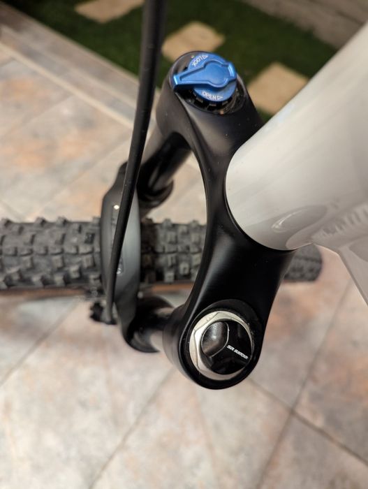 Vând bicicletă Focus Whistler 3.8, mărime L 46 - garanție 1 an