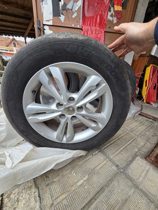 Летни гуми + гума с джанта