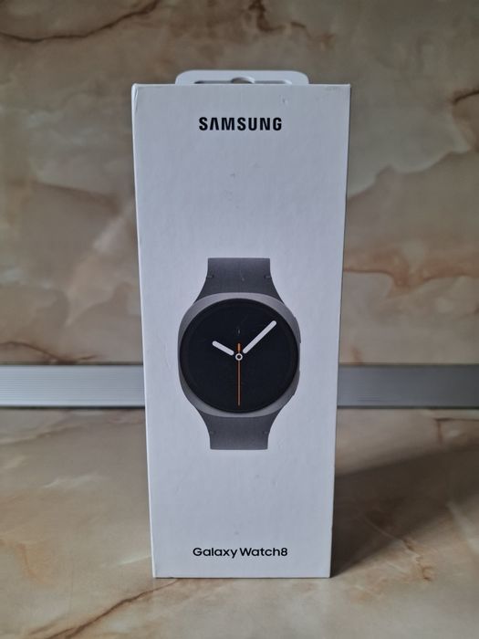 Samsung Galaxy Watch 8 – 40mm LTE (като нов, гаранционен)