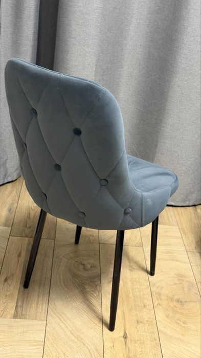 Продается стол со стульями (8 стульев)