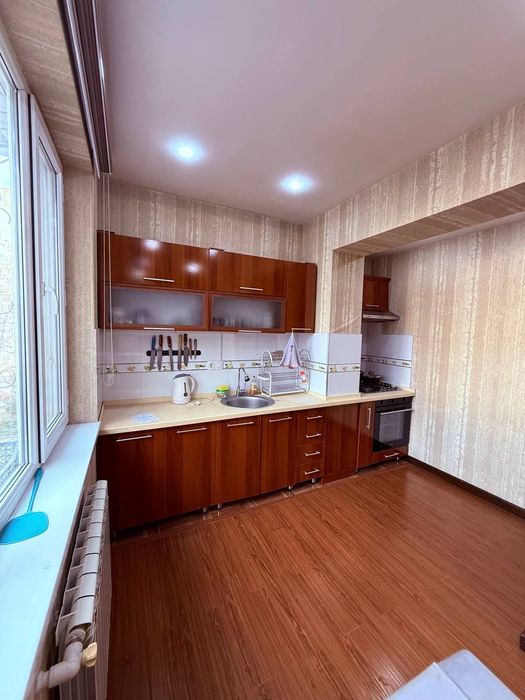 Срочно вторичка 3ком. 86м² этаж 3/5 закрытй двор ор-р Госпитальный