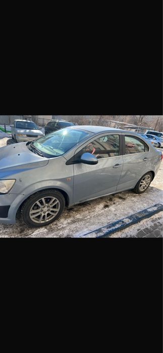 Продам шевроле авео 2013 года