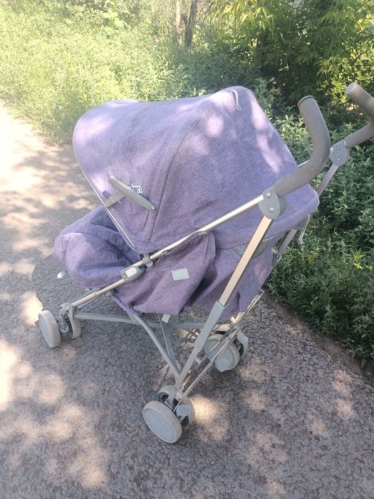 Продам прогулочную коляску