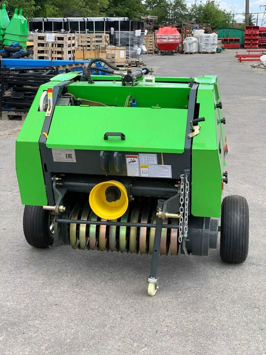 Пресс-подборщик рулонный мини 850 Китай зеленый