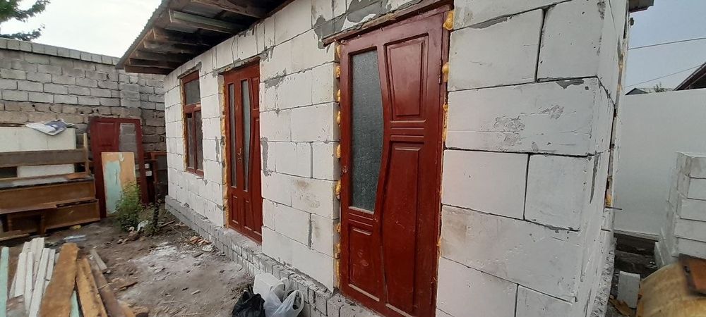 Tayyor kadastiri bor uy sotiladi