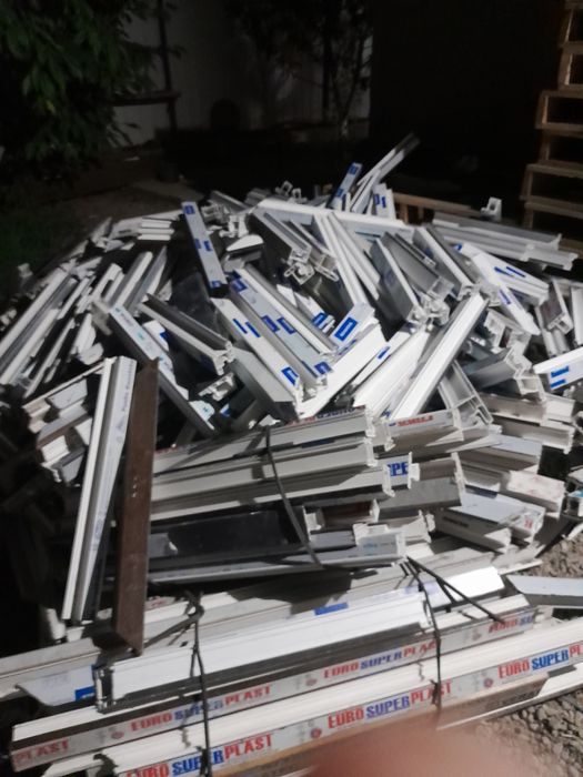 Б/у пластик окна двери