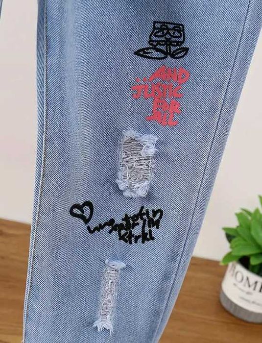 Рваные зауженные джинсы для девочек