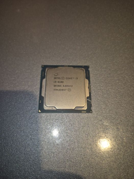 Intel Core i3-8100