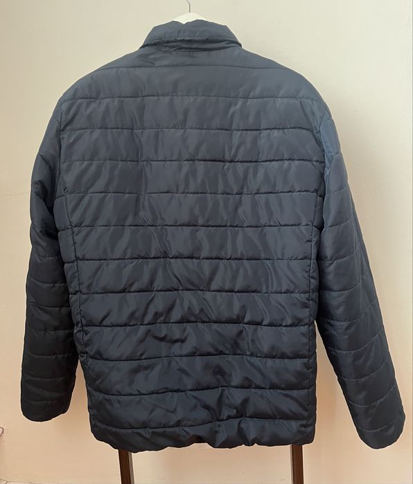 Geaca subtire, bleumarin eleganta cu guler inalta, comoda si usoara, Sinsay, L