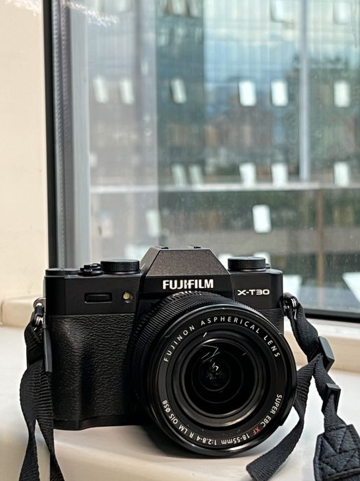 Продам фотоаппарат Fujifilm XT-30 II