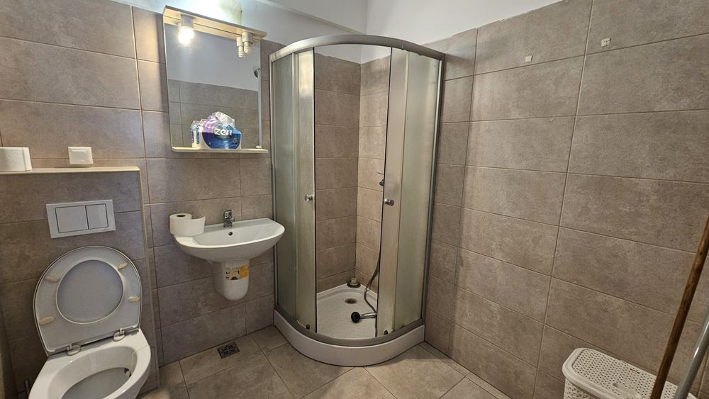Apartament decomandat 55 mp de închiriat, Cetate