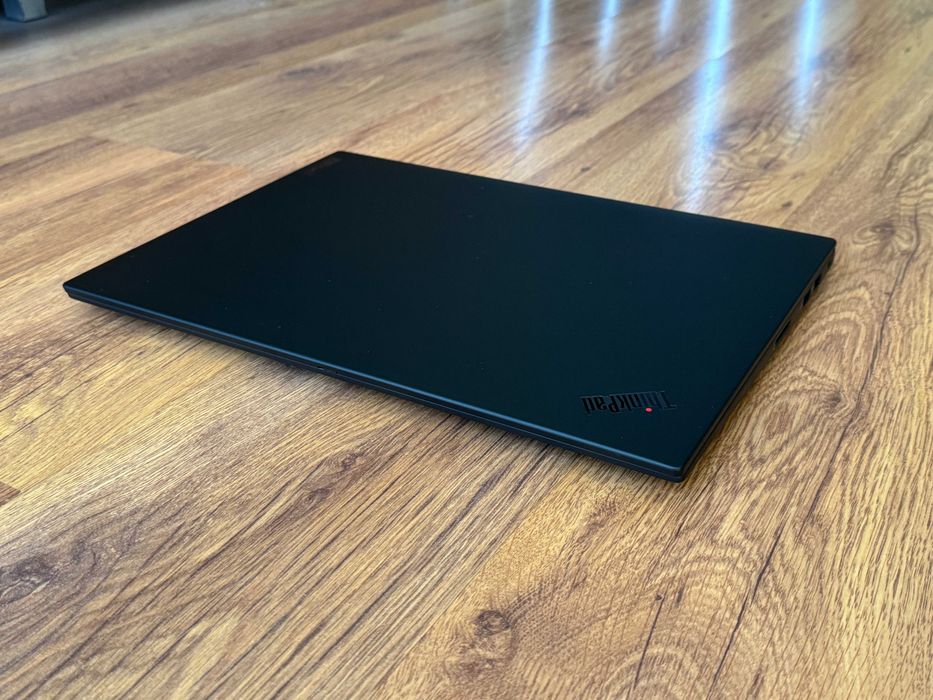 15.6' Full HD i7-8750H Lenovo ThinkPad P1 16GB DDR4/256GB NVMe/Nvidia Quadro P1000 4GB/Батерия 3ч