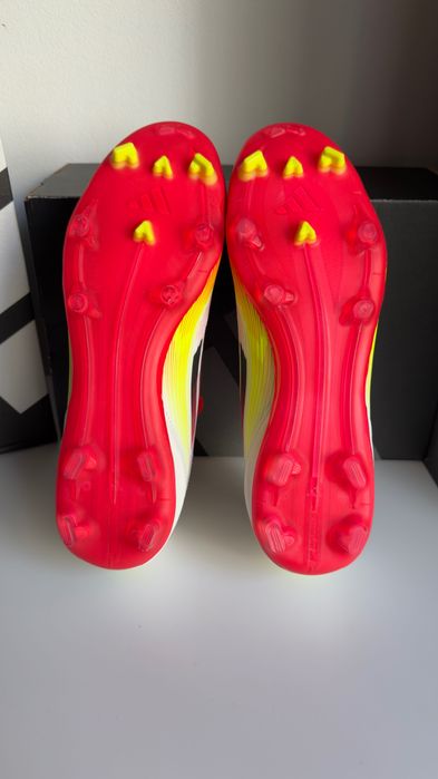 Професионални бутонки Adidas F50 League