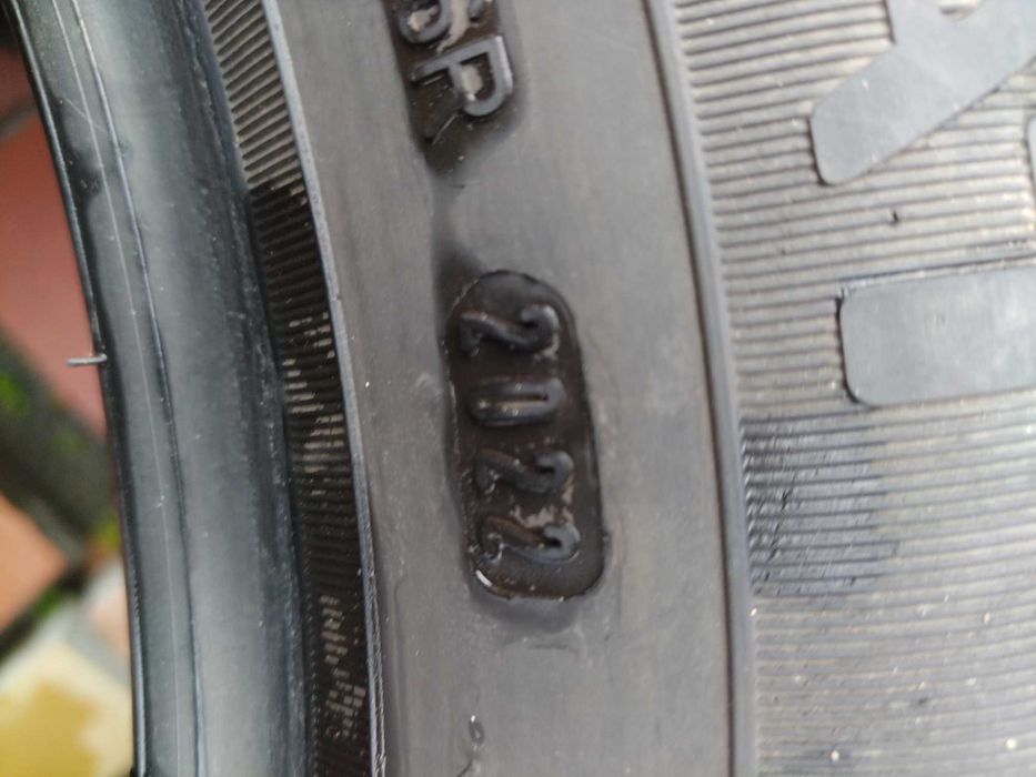 Продавам различни по размер гуми и джанти за VW,BMW и д-р.