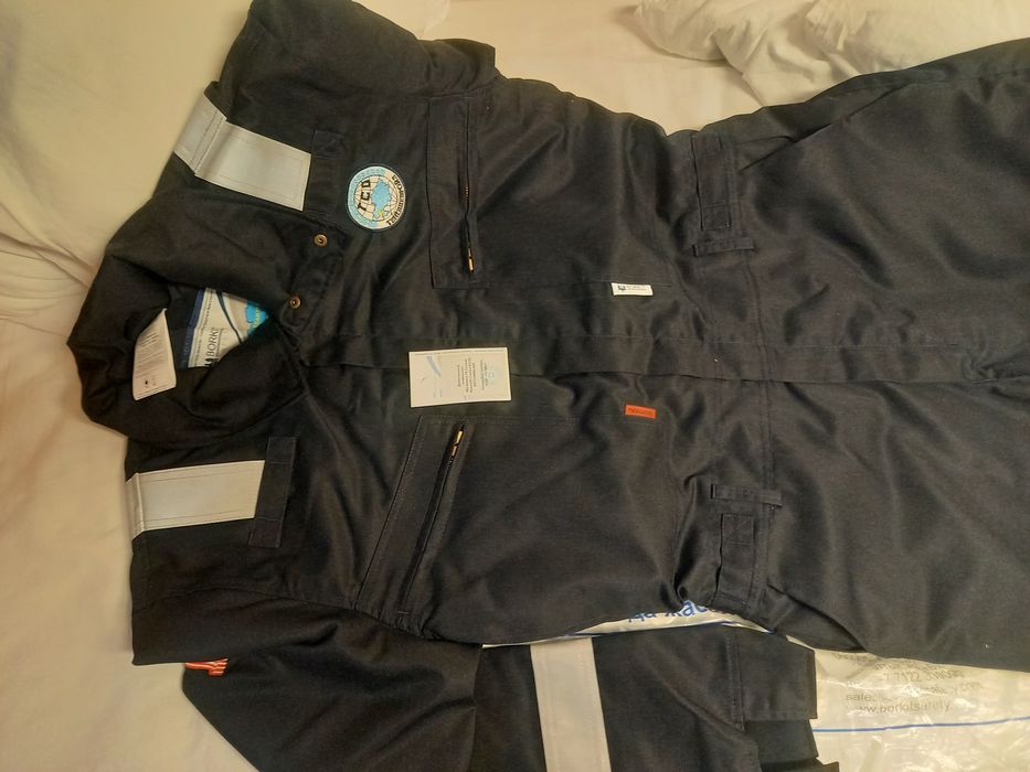 Комбинезон тшо демисезонная новый находится в шаныраке тенгиз